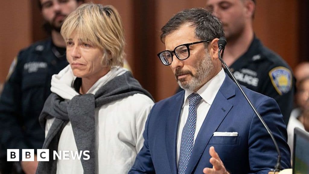 Aktorja Selma Blair përballet me akuza për shkelmimin e infermieres dhe oficerit pas incidentit të avionit - BBC