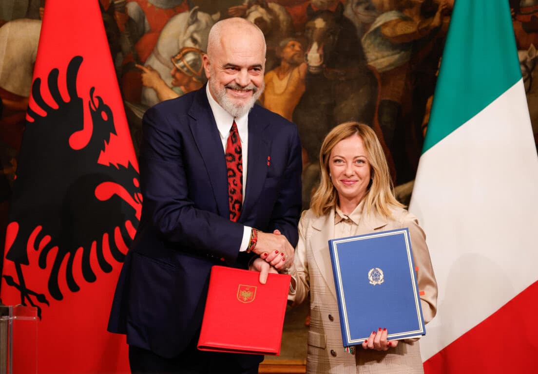 Vjen vendimi nga Brukseli për qendrat e emigrantëve në Gjadër!